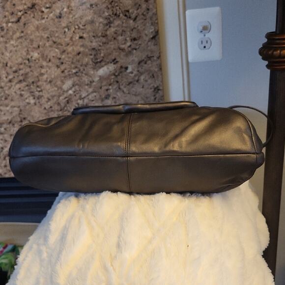 Coach Platinum Gray Leather Shoulder Bag Purse Tote with Buckle F24961 - Picture 11 of 16